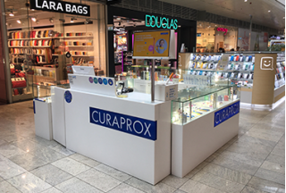 Stánok Curaprox, Aupark Shopping Center Košice